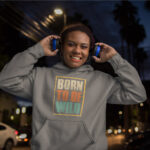 Pulover Born to be Awesome s kapuco in retro potiskom